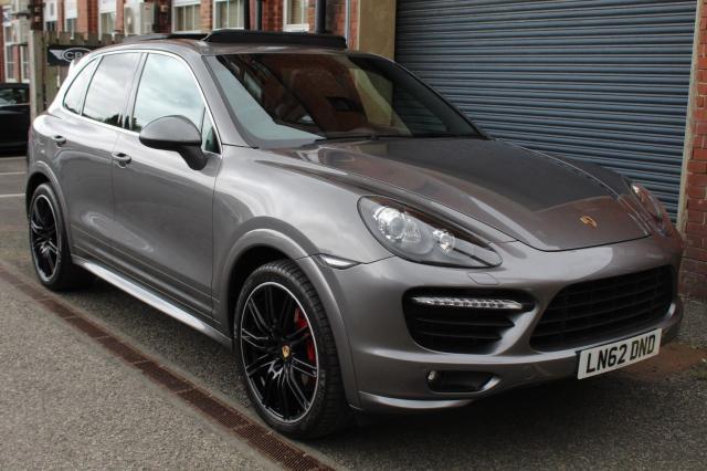 PORSCHE CAYENNE V8 GTS TIPTRONIC S