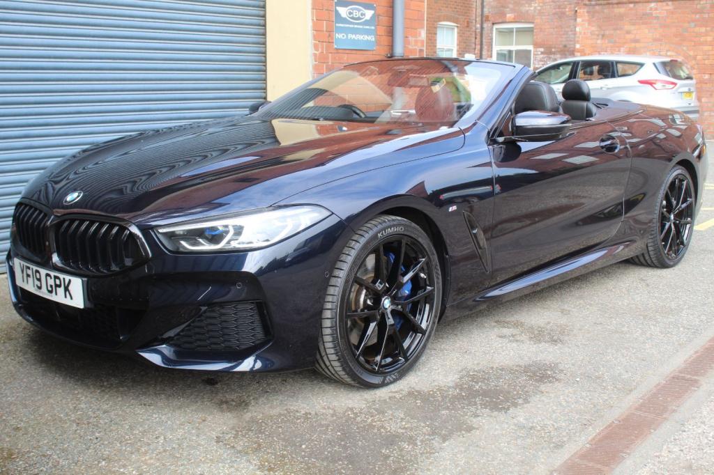 BMW 8 SERIES