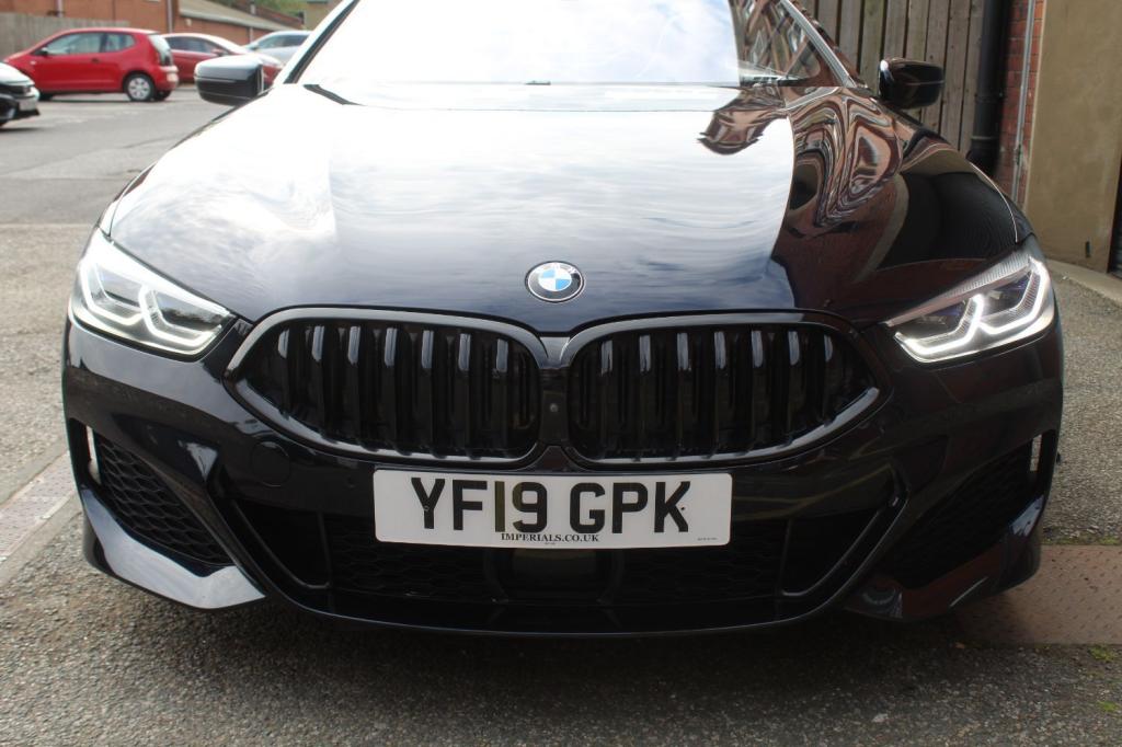 BMW 8 SERIES