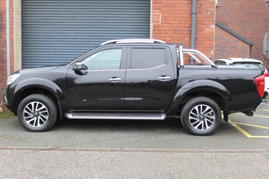 NISSAN NAVARA