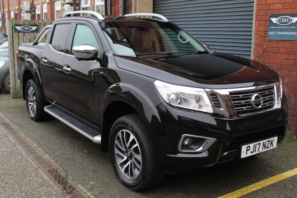 NISSAN NAVARA