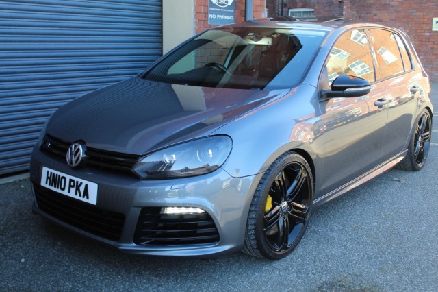 VOLKSWAGEN GOLF R DSG