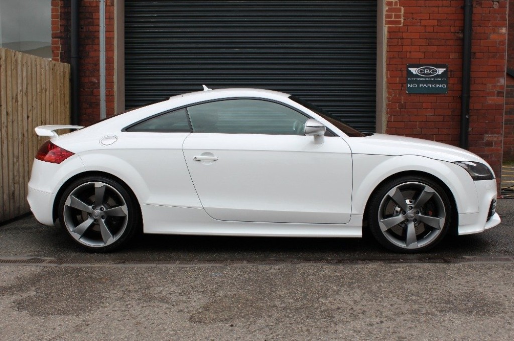 AUDI TT