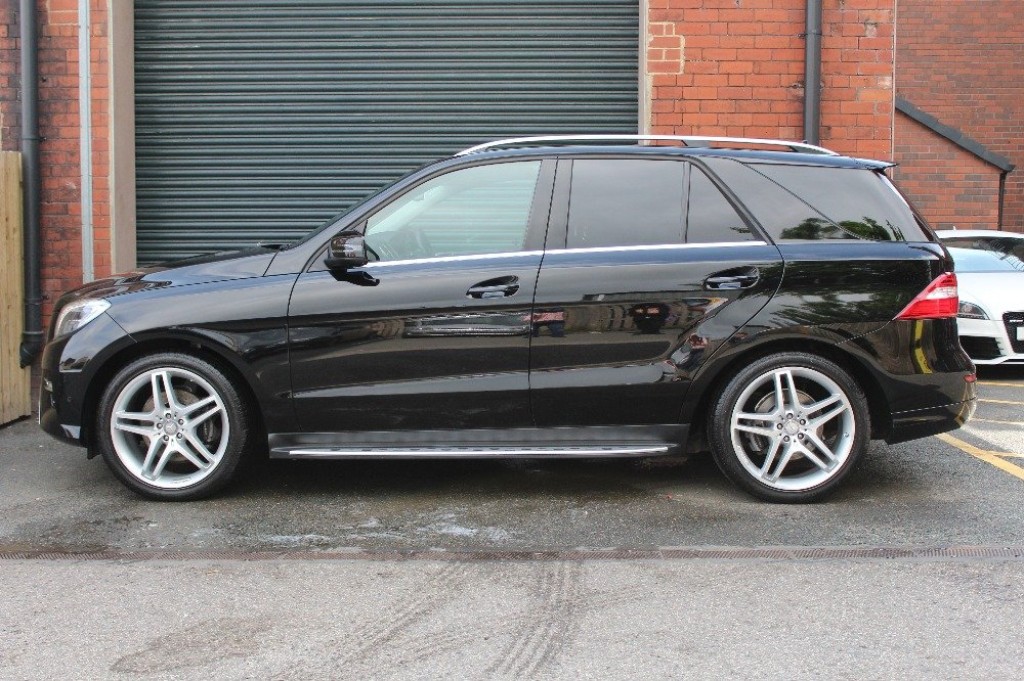MERCEDES-BENZ M CLASS