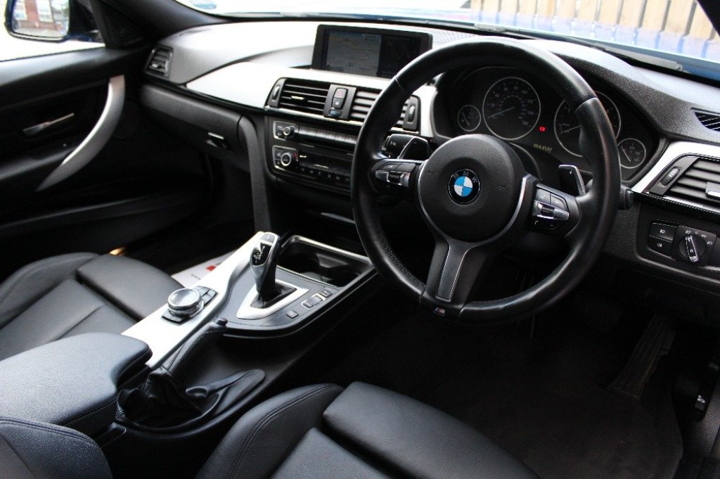 BMW 3 SERIES