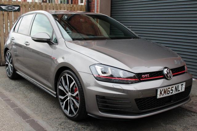 VOLKSWAGEN GOLF GTI PERFORMANCE