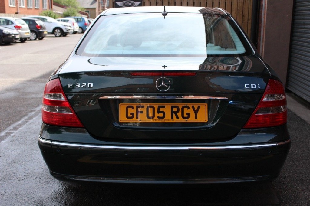 MERCEDES-BENZ E CLASS