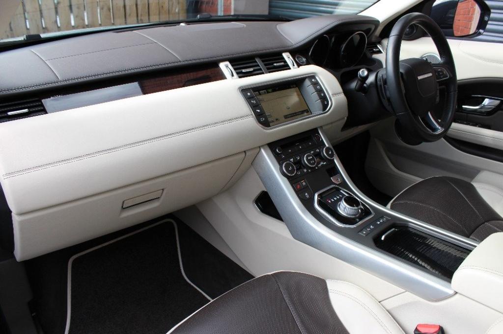 LAND ROVER RANGE ROVER EVOQUE