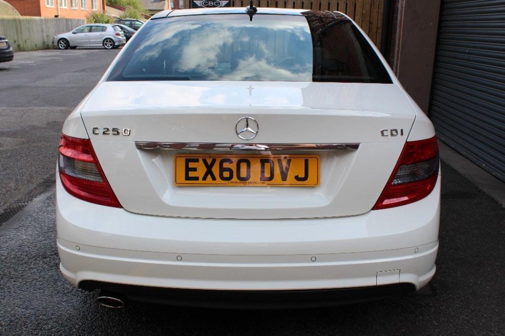 MERCEDES-BENZ C CLASS