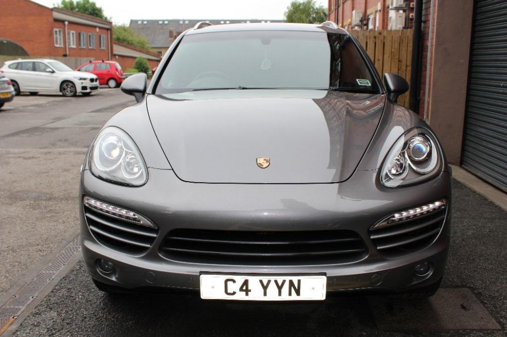 PORSCHE CAYENNE