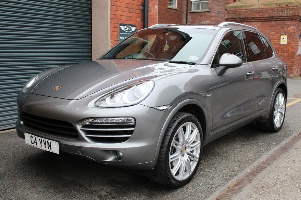 PORSCHE CAYENNE