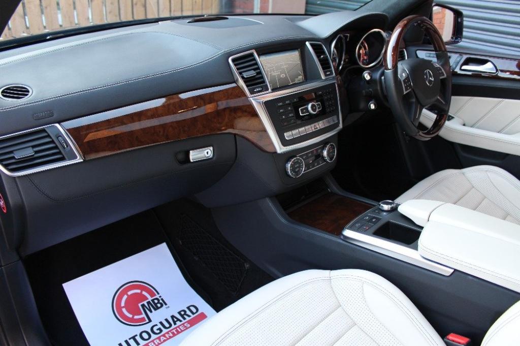 MERCEDES-BENZ M CLASS