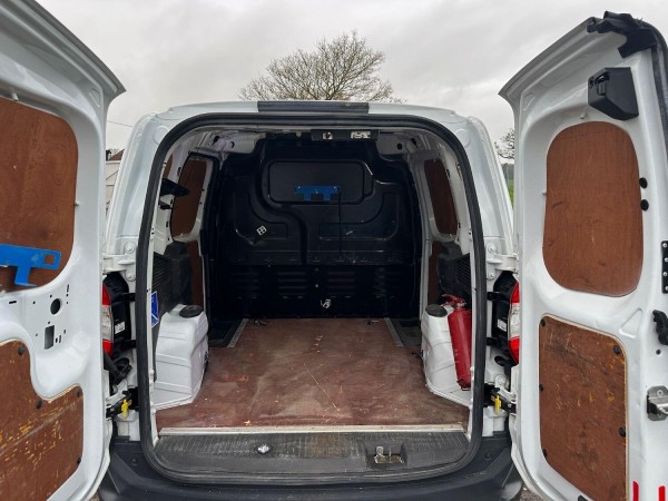 View FORD TRANSIT COURIER 1.5 TDCi Trend
