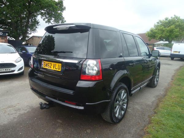 View LAND ROVER FREELANDER 2 2.2 SD4 Sport LE