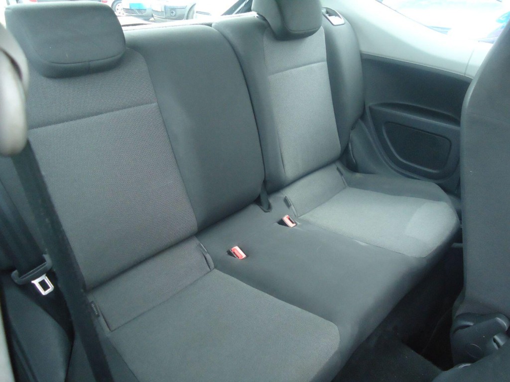 VOLKSWAGEN UP 1.0 Move up! 2016