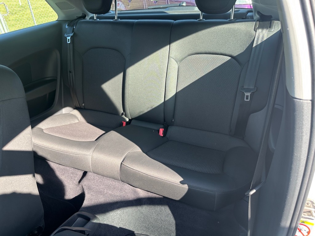 AUDI A1 1.6 TDI SE 2012