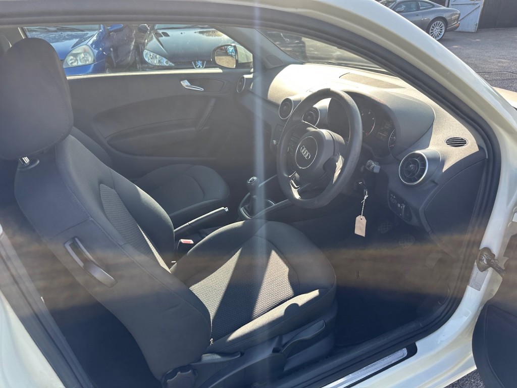 AUDI A1 1.6 TDI SE 2012