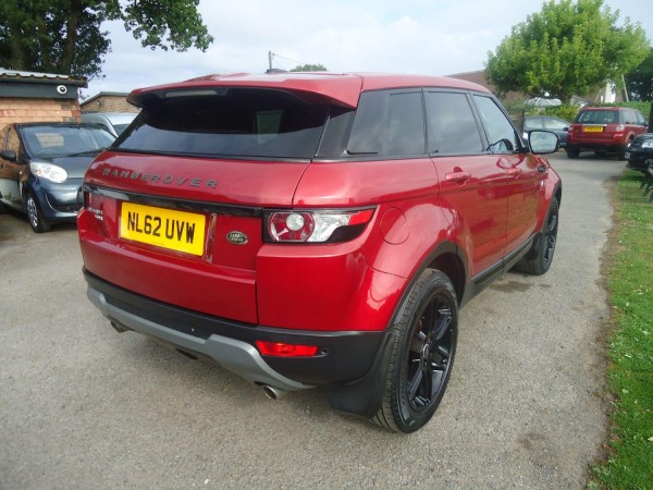 View LAND ROVER RANGE ROVER EVOQUE 2.2 SD4 Pure
