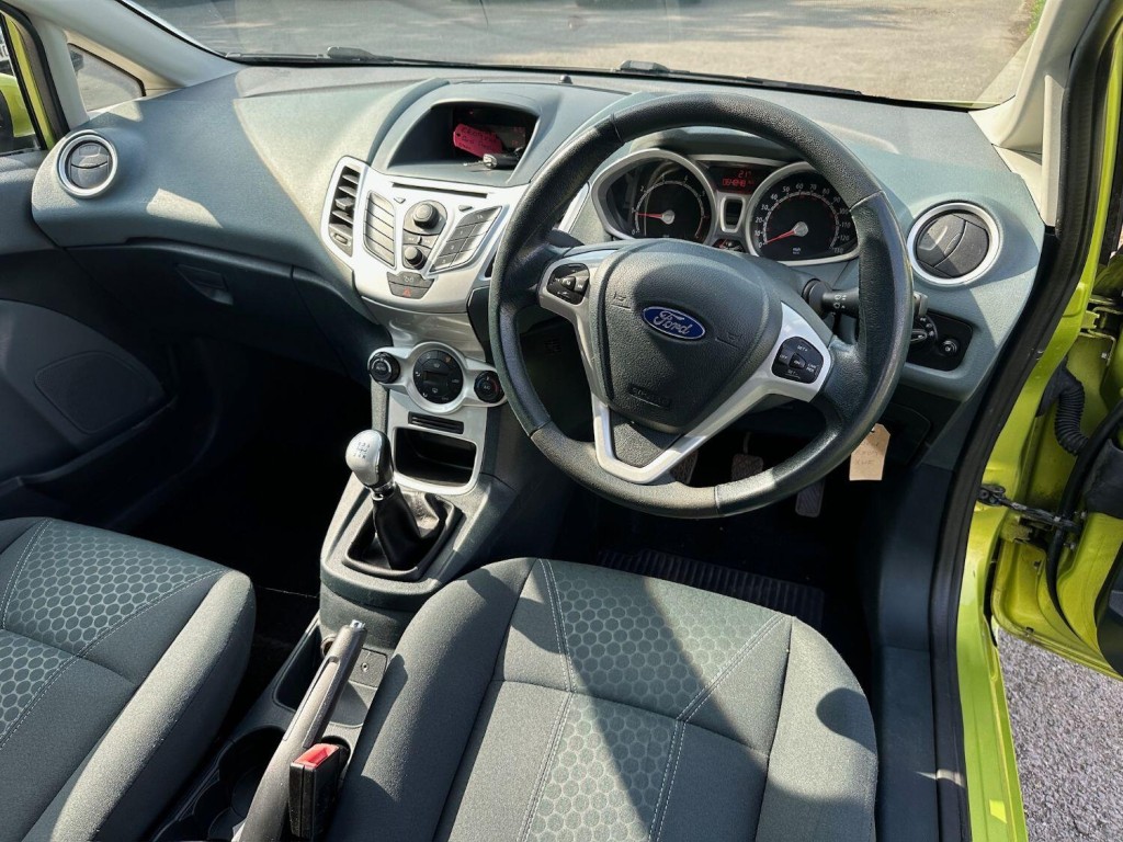 FORD FIESTA 1.4 Titanium 2009