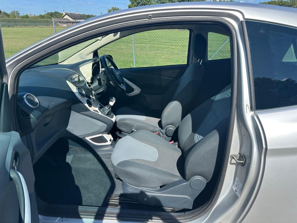 FORD KA 1.2 Titanium 2012