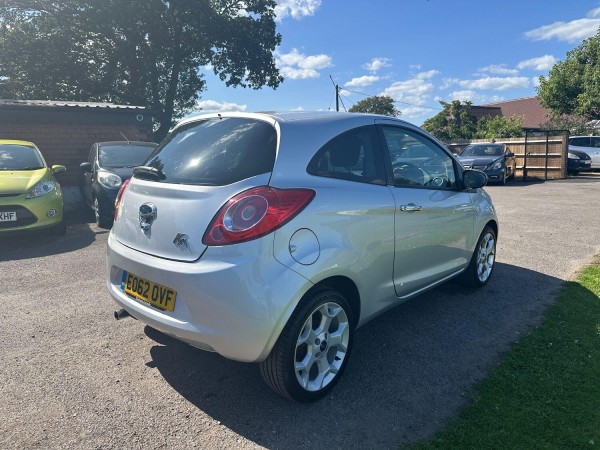View FORD KA 1.2 Titanium
