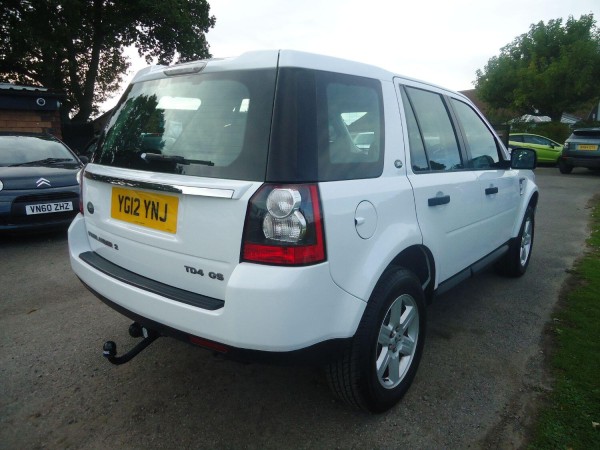 View LAND ROVER FREELANDER 2 2.2 TD4 GS