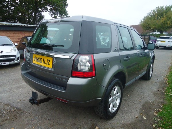 View LAND ROVER FREELANDER 2 2.2 SD4 GS