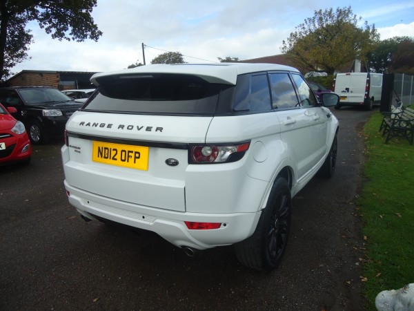 View LAND ROVER RANGE ROVER EVOQUE 2.2 SD4 Pure