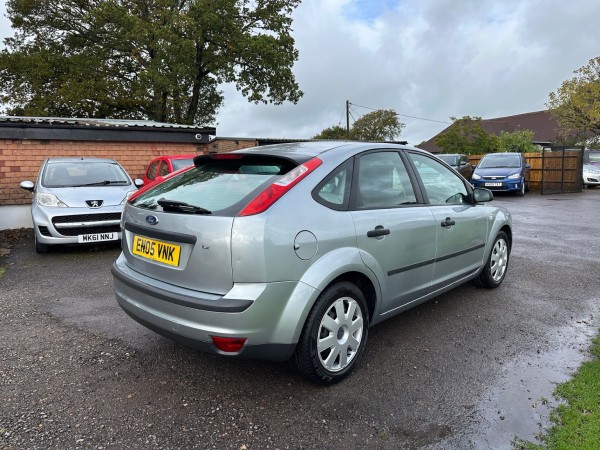 View FORD FOCUS 1.4 LX