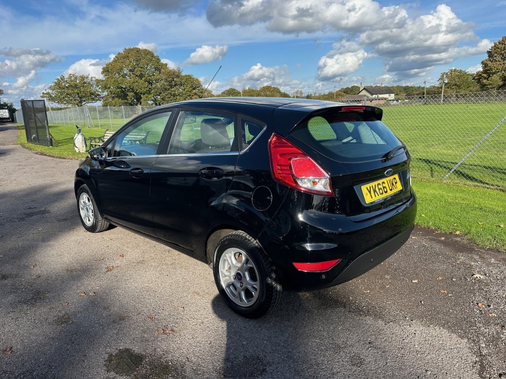 FORD FIESTA 1.5 TDCi ECOnetic Zetec 2016