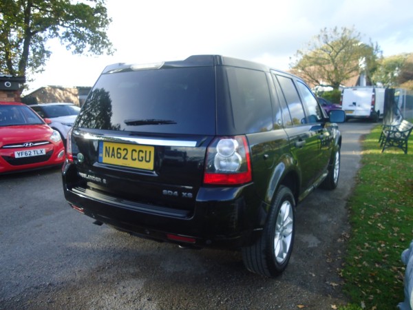 View LAND ROVER FREELANDER 2 2.2 SD4 XS