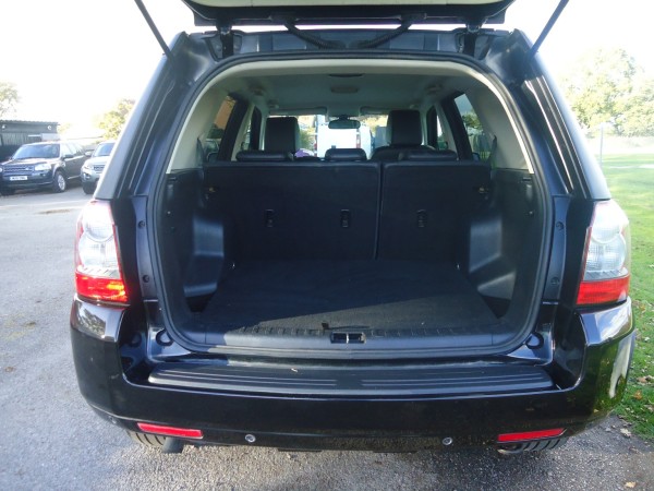 View LAND ROVER FREELANDER 2 2.2 SD4 XS