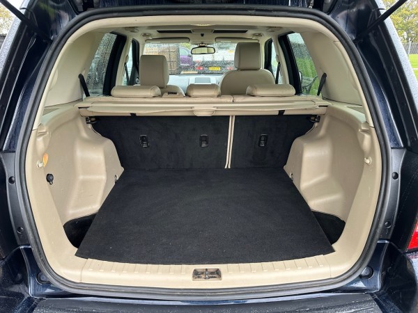 View LAND ROVER FREELANDER 2 2.2 SD4 HSE