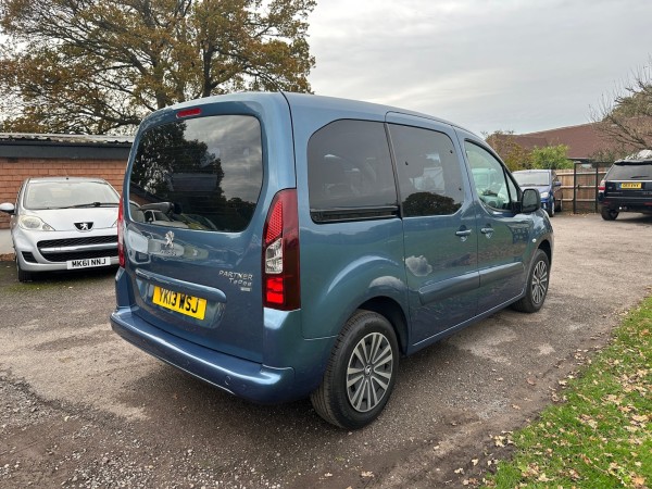 View PEUGEOT PARTNER TEPEE 1.6 HDi Tepee S