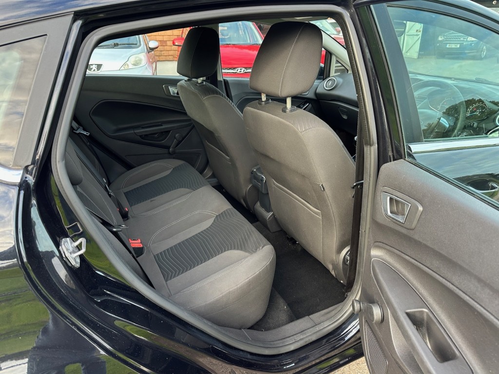 FORD FIESTA 1.5 TDCi Zetec 2014