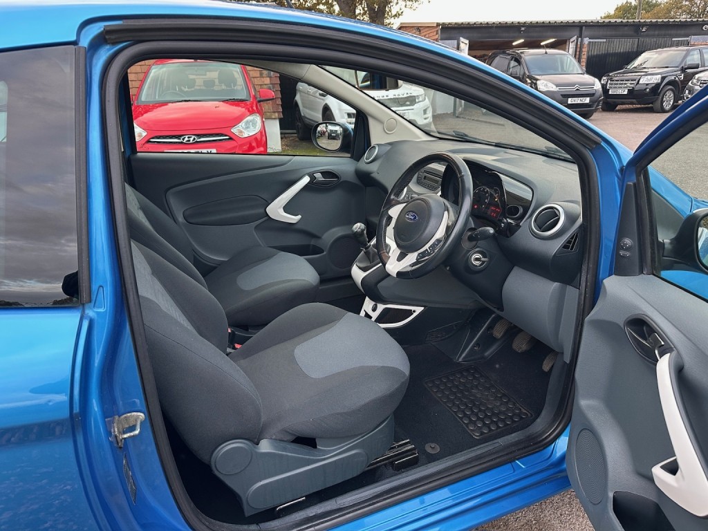 FORD KA 1.2 Zetec 2015