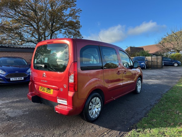 View CITROEN BERLINGO 1.6 HDi VTR