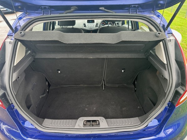 View FORD FIESTA 1.5 TDCi Style