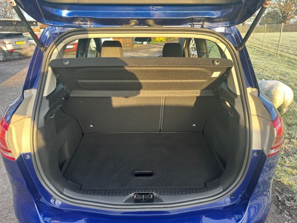 View FORD B-MAX 1.5 TDCi Zetec