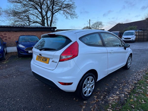 View FORD FIESTA 1.3 Edge