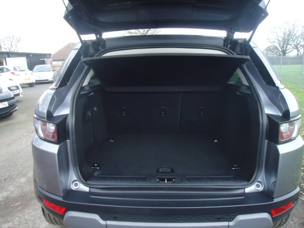 View LAND ROVER RANGE ROVER EVOQUE 2.2 SD4 Pure