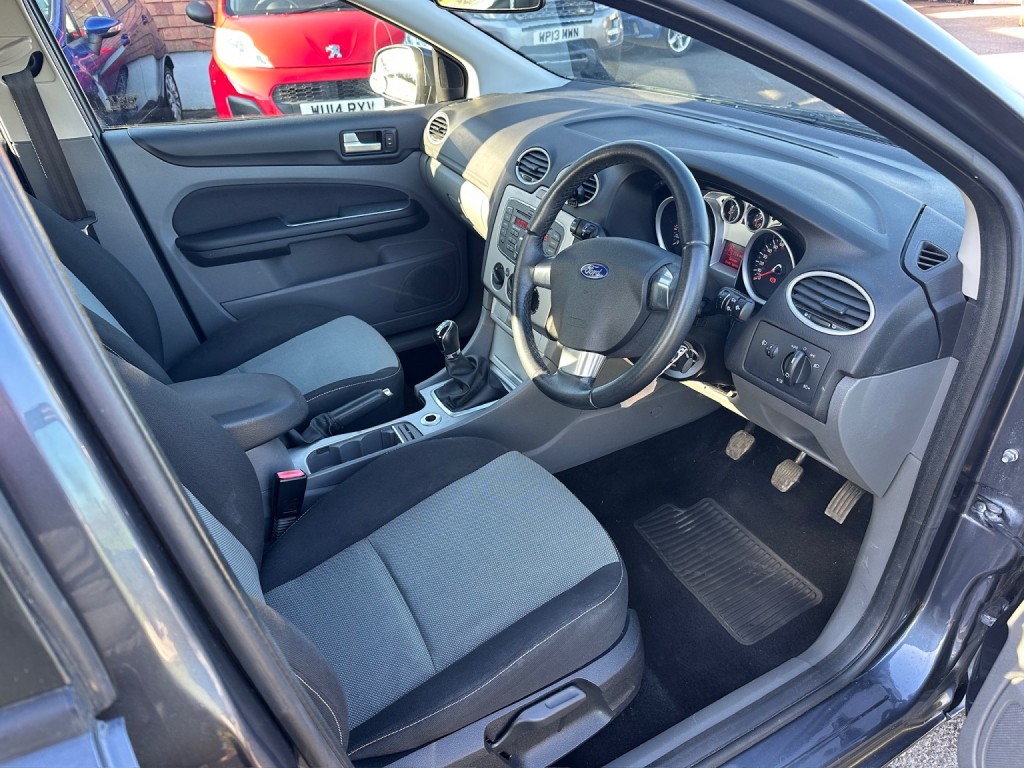 FORD FOCUS 1.6 Zetec 2011