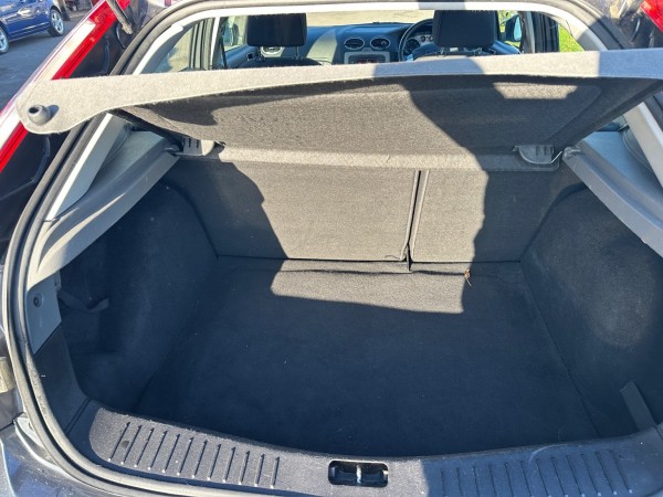 View FORD FOCUS 1.6 Zetec