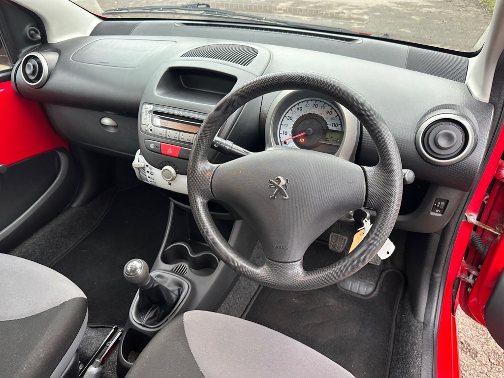 PEUGEOT 107 1.0 12V Access 2014