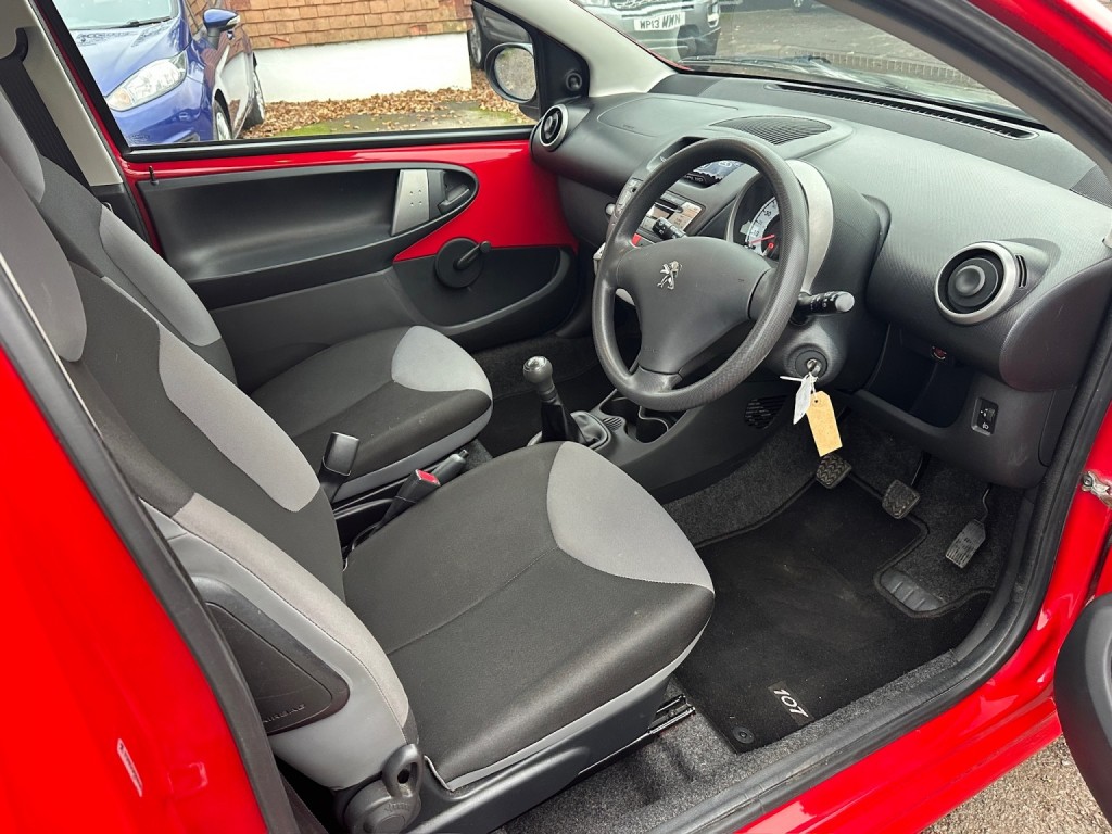 PEUGEOT 107 1.0 12V Access 2014