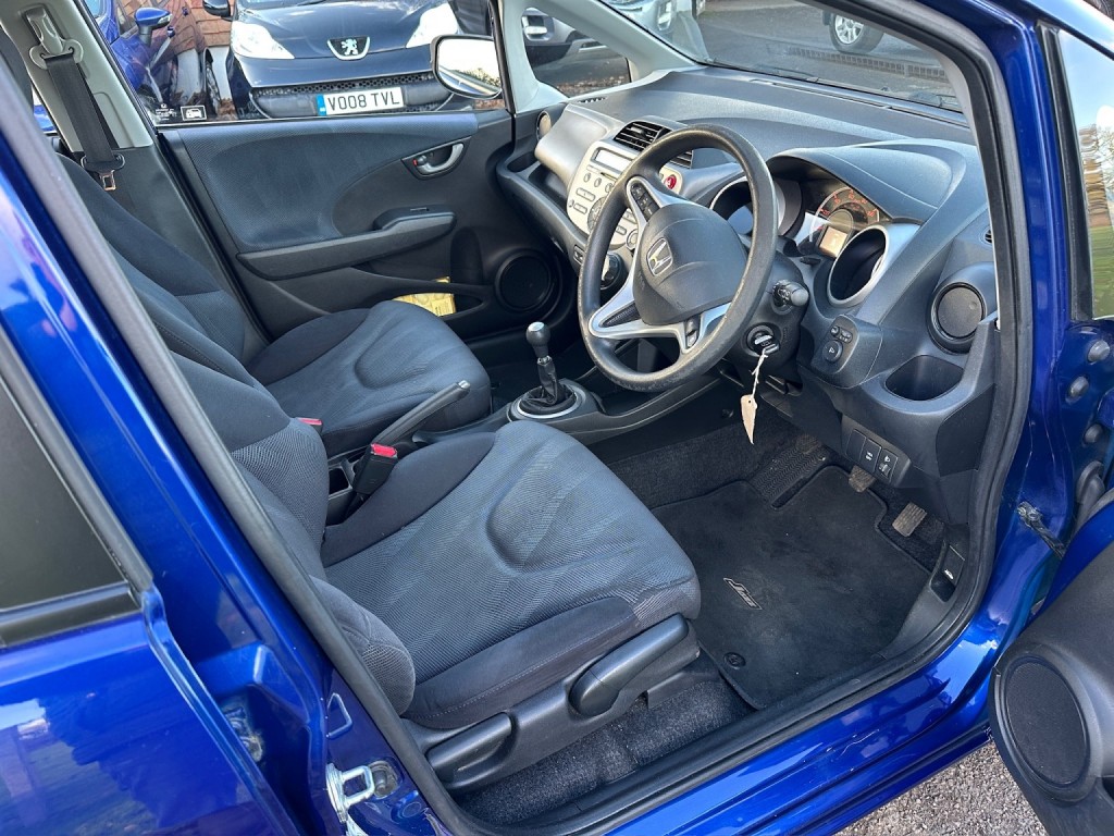 HONDA JAZZ 1.4 i-VTEC ES 2009