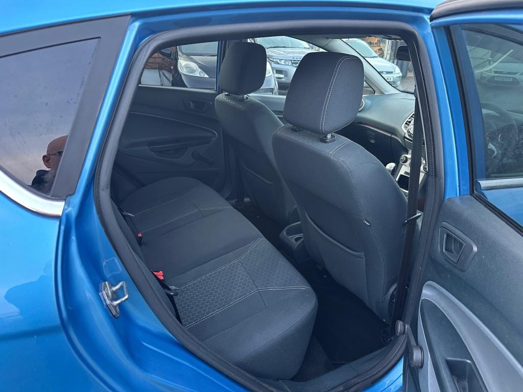 FORD FIESTA 1.4 Titanium 2010