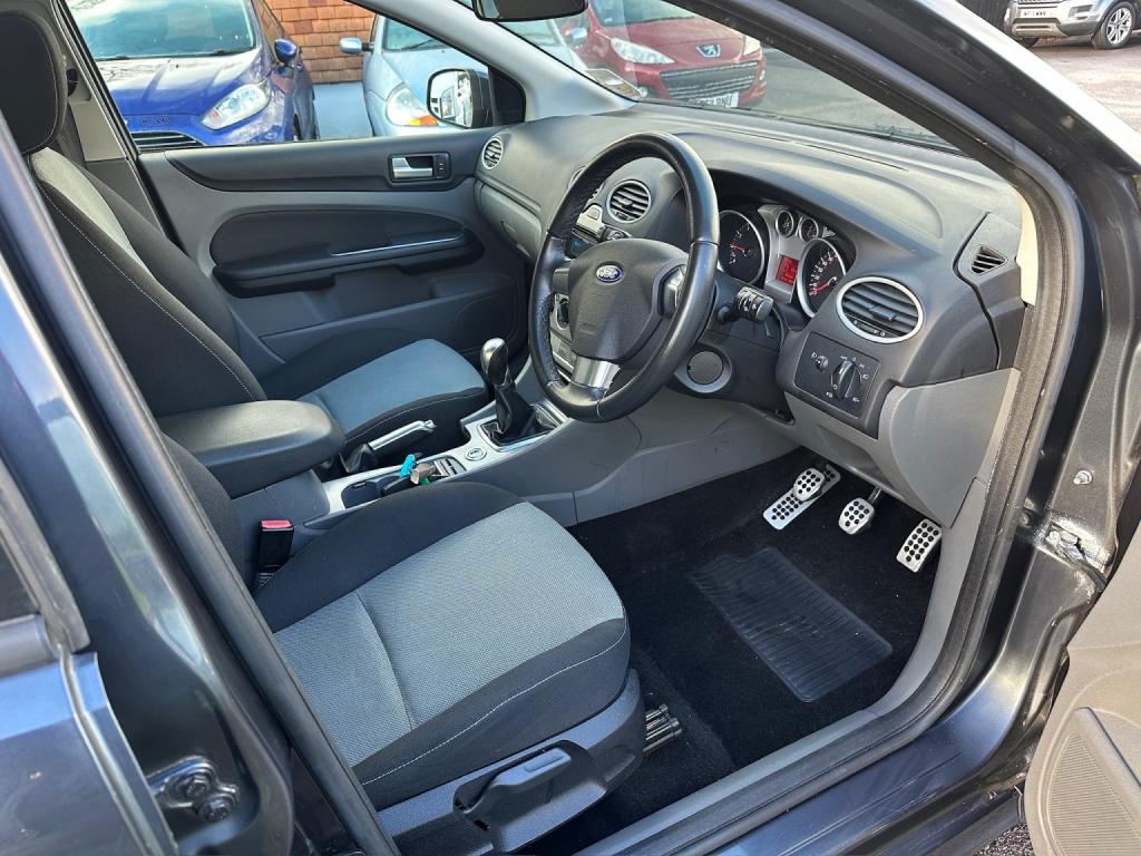 FORD FOCUS 1.6 Zetec S 2010