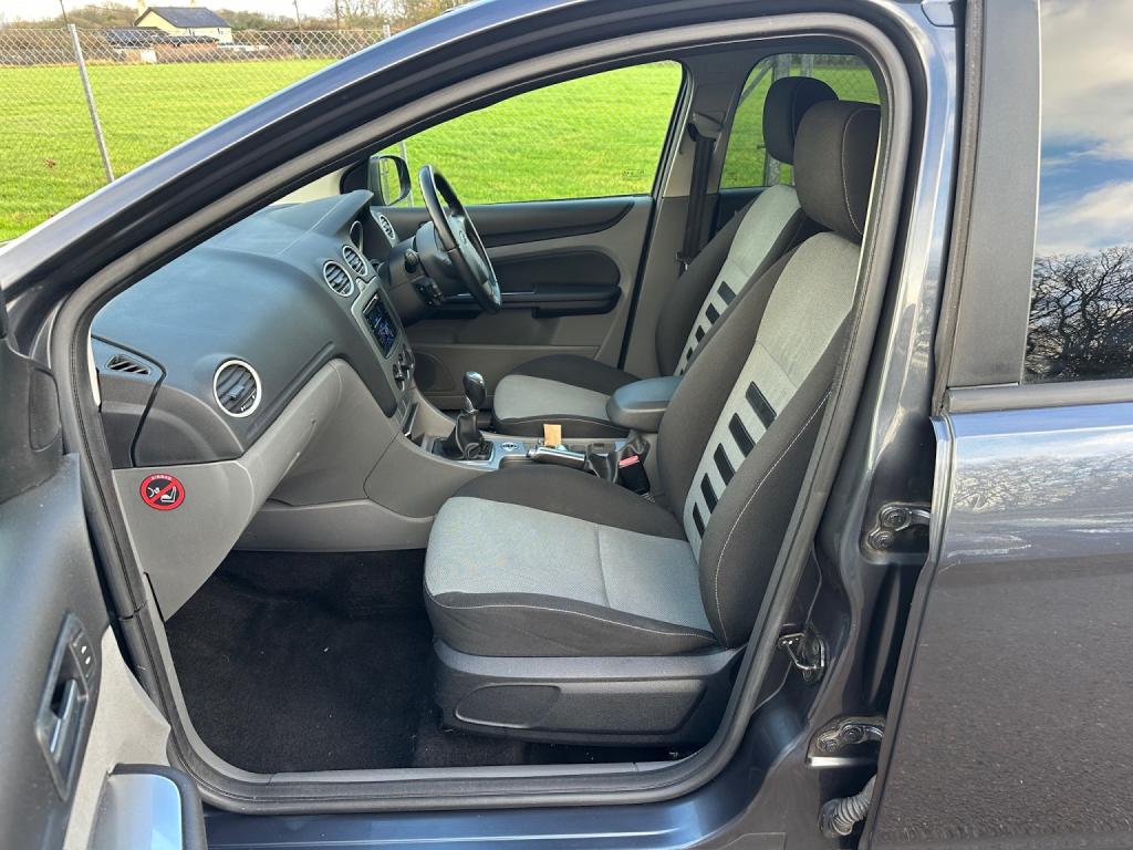 FORD FOCUS 1.6 Zetec S 2010