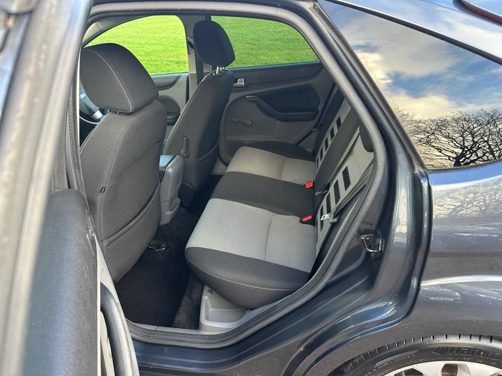 FORD FOCUS 1.6 Zetec S 2010